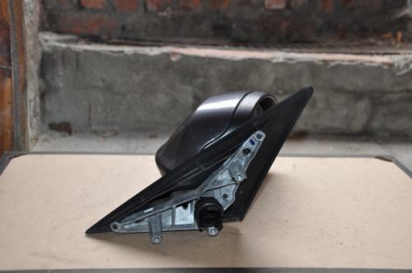 BMW - Seria 3 - E91 - Kombi - (2005 - 2008) - Lusterka /  Prawe elektryczne