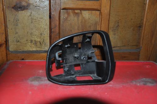 Ford - Focus - Kombi - (2011 - 2014) - Lusterka / Ramka lewa