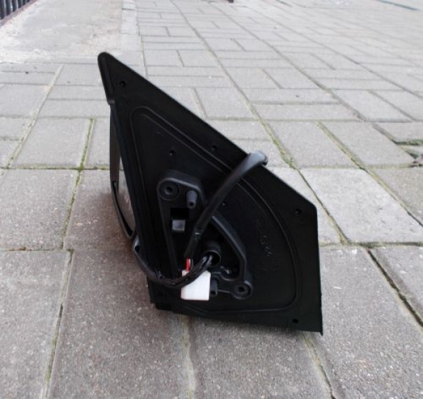 Toyota - Corolla - 4 drzwi - (2007 - 2013) - Lusterka /  Lewe elektryczne