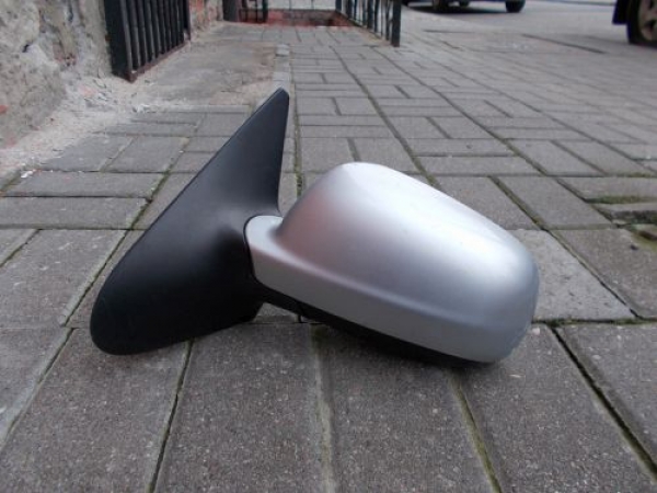 Volkswagen - Polo - 5 drzwi - (1999 - 2001) - Lusterka /  Lewe elektryczne