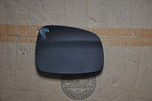 Suzuki - Swift - 4 drzwi - (2002 - 2004) - Lusterka / Wkład prawego elektrycznego