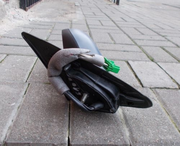 Volvo - V 70 - Kombi - (2000 - 2005) - Lusterka /  Lewe elektryczne