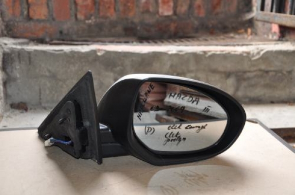 Mazda - 3 - 5 drzwi - (2009 - 2011) - Lusterka /  Prawe elektryczne