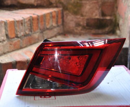 Seat - Leon ST - kombi - (2013-) - Oświetlenie / Lampa tylna  prawa