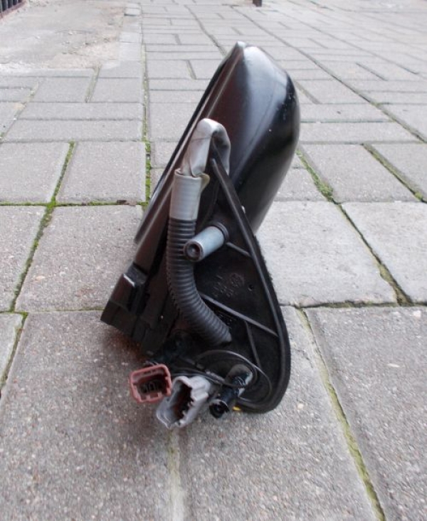 Nissan - Navara - Pick up - (1997 - 2001) - Lusterka /  Lewe elektryczne