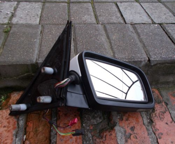 BMW - Seria 5 - E60 - (2003 - 2007) - Lusterka /  Prawe elektryczne