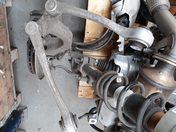 Audi - A4 - (2015-) - Zawieszenie / Kompletne przednie