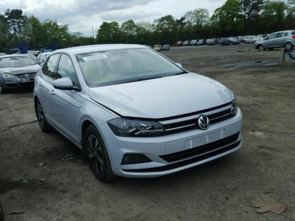 Volkswagen - Polo - 5 drzwi - (2014 - 2017) - Karoseria / Ćwiartka przednia lewa