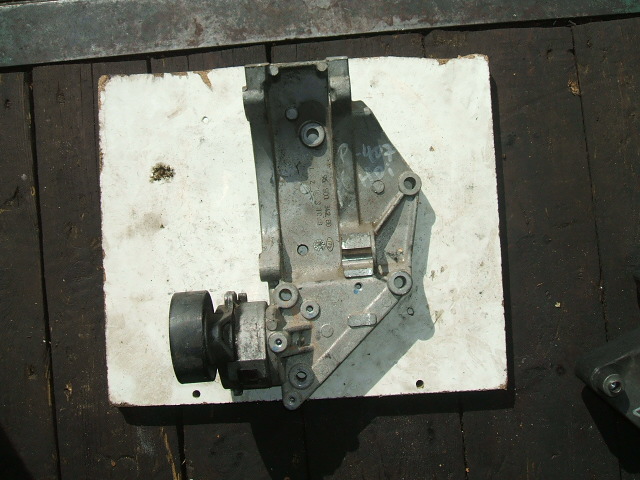 Peugeot - 407 - Kombi - (2004 - 2008) - Silnik / Poduszki/Łapy