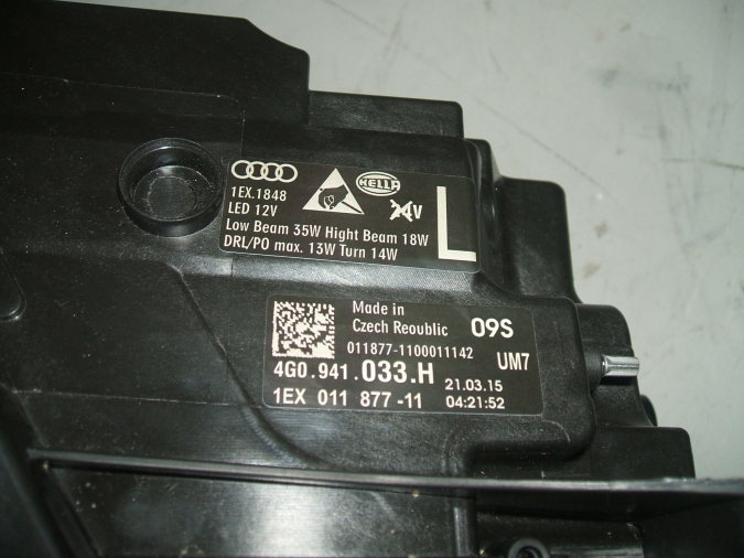 Audi - A6 - (2014 - 2018) - Oświetlenie / Lampa przednia lewa