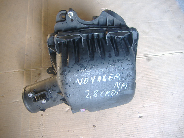 Chrysler - Voyager - Grand - (2008 - 2011) - Filtry / Obudowa filtra powietrza