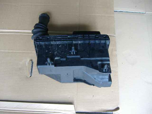 Dodge - Caliber - (2006 - 2009) - Filtry / Obudowa filtra powietrza