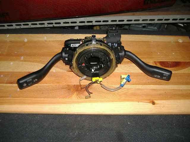 Audi - A4 - Cabrio - (2002 - 2006) - Poduszki / Taśmy