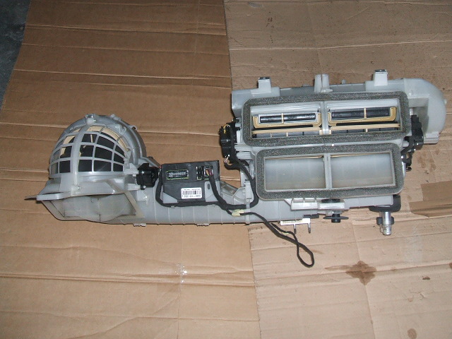 Citroen  - C 4 - Picasso - (2006 - 2010) - Układ chłodzenia / Nagrzewnica kompletna