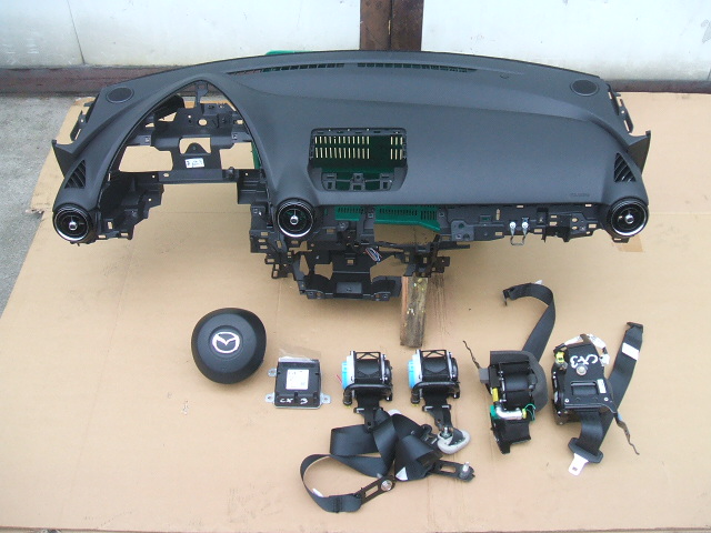 Mazda - CX 3 - (2015-) - Poduszki / Komplet