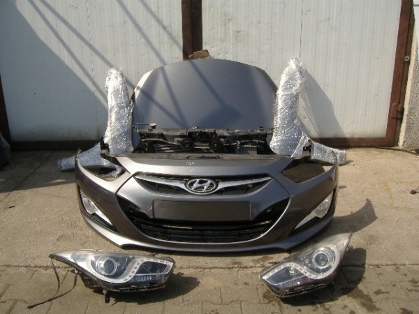 Hyundai - i40 -  Kombi - (2011-) - Oświetlenie / Lampa przednia prawa