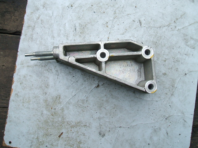 Suzuki - Swift - 5 drzwi - (2010 - 2013) - Silnik / Poduszki/Łapy