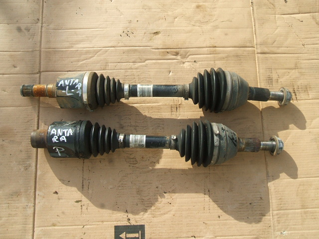 Opel - Antara - (2010 - 2015) - Napęd / Półoś przednia lewa