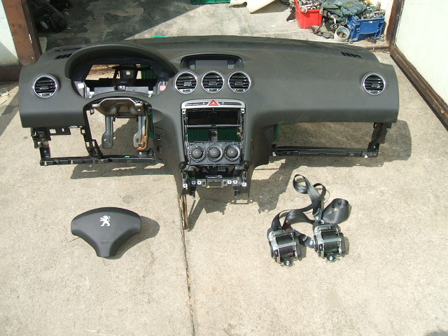 Peugeot - 308 - 5 drzwi - (2007 - 2011) - Poduszki / Komplet