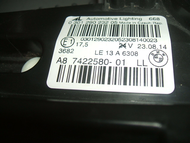 BMW - Seria 2 - F45 - (2014-) - Oświetlenie / Lampa przednia  prawa Bixenon