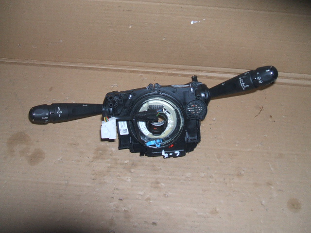 Citroen  - C 4 - 5 drzwi - (2010 - 2015) - Poduszki / Taśmy