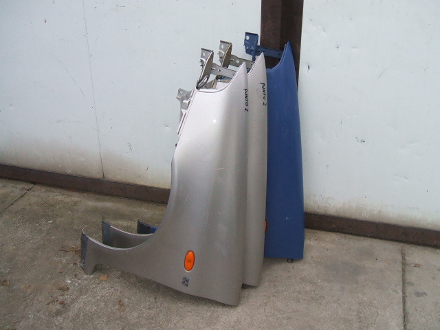 Fiat - Punto - 5 drzwi - (1993 - 1999) - Karoseria / Błotnik przedni lewy