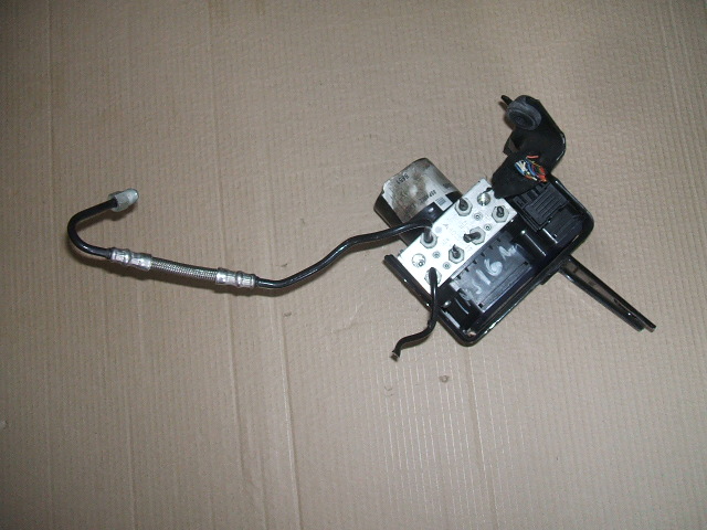 Opel - Insignia - 5 drzwi - (2008 - 2013) - Hamulce / Pompa ABS