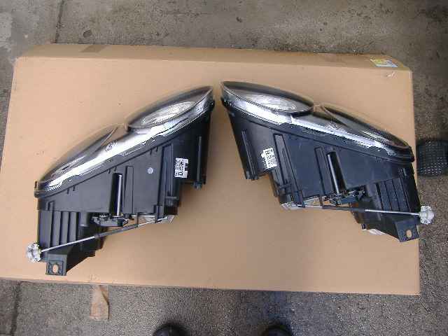 Bentley - Continental - Cabrio - (2006 - 2011) - Oświetlenie / Lampa przednia  prawa Bixenon