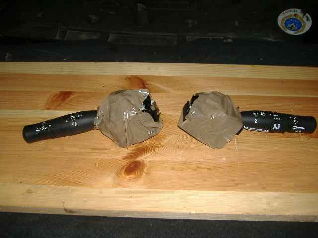 Renault - Megane - Cabrio - (2003 - 2006) - Wnętrze / Włącznik kierunkowskazów