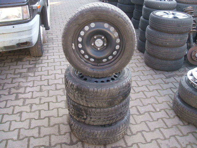 Opel - Astra - H - 5 drzwi - (2004 - 2007) - Koła / Zimowe na stalowych felgach