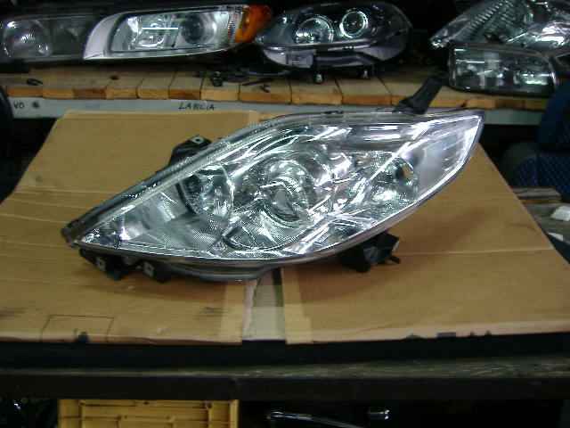 Mazda - 5 - (2005 - 2008) - Oświetlenie / Lampa przednia   lewa Xenon
