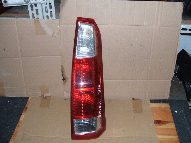 Opel - Meriva - (2002 - 2006) - Oświetlenie / Lampa tylna  prawa
