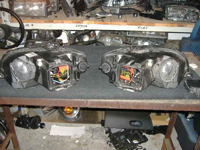 Audi - A3 - 5 drzwi - (2004 - 2008) - Oświetlenie / Lampa przednia   prawa Xenon