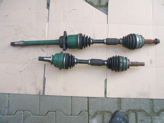 Toyota - Celica - Coupe - (2002 - 2005) - Napęd / Półoś przednia lewa