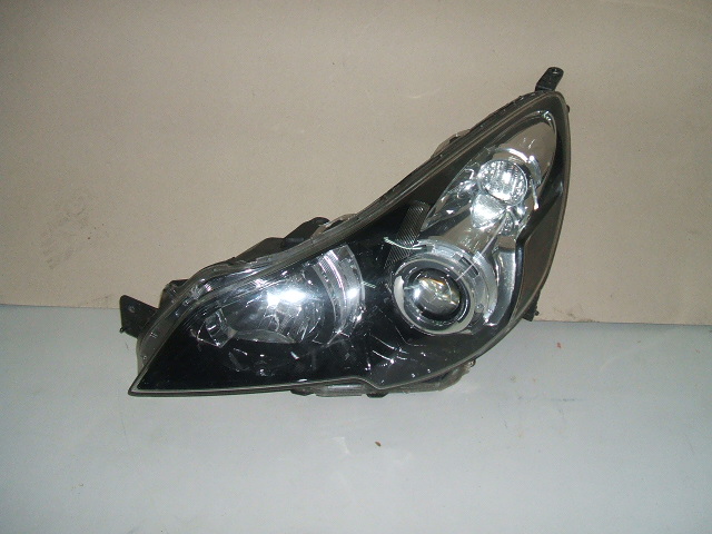 Subaru - Legacy - Kombi - (2009 - 2013) - Oświetlenie / Lampa przednia   lewa Xenon