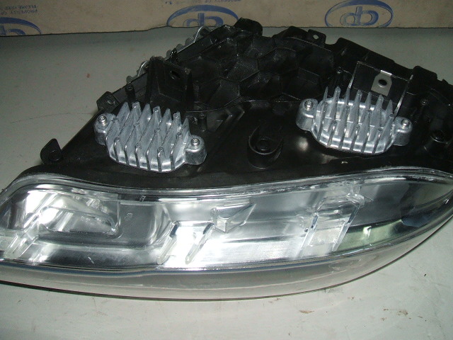 BMW - Seria 1 - F21 - 5 drzwi - (2015-) - Oświetlenie / Lampa przednia prawa