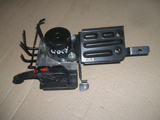 Skoda - Fabia - Kombi - (2008 - 2010) - Hamulce / Pompa ABS