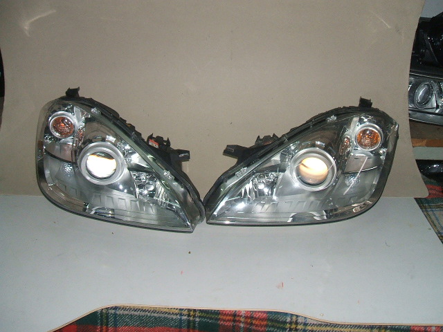 Mercedes-Benz - A-Klasa - W169 - 5 drzwi - (2008 - 2012) - Oświetlenie / Lampa przednia  prawa Bixenon