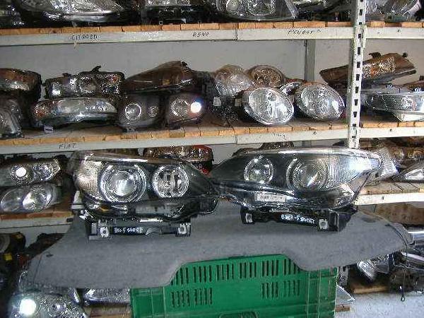 BMW - Seria 5 - E61 - Kombi - (2007 - 2010) - Oświetlenie / Lampa przednia  prawa Bixenon