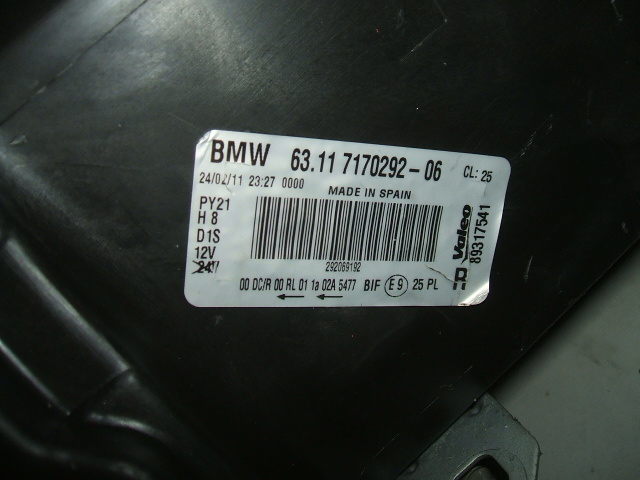 BMW - Seria 1 - E87 - 5 drzwi - (2007 - 2012) - Oświetlenie / Lampa przednia prawa