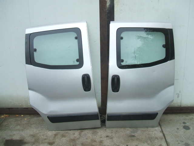 Fiat - Fiorino - Osob./Tow.- (2008 - 2016) - Karoseria / Drzwi przesuwane prawe