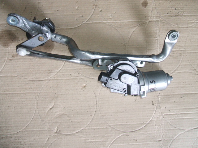 Toyota - Yaris - 5 drzwi - (2011 - 2014)  - Osprzęt / Mechanizm wycieraczek