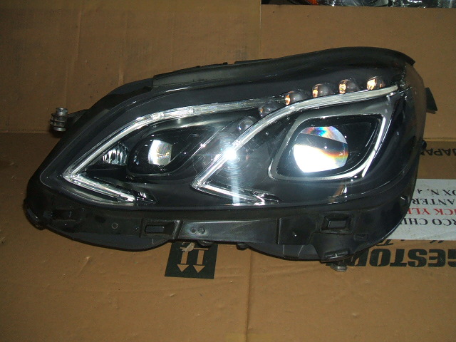 Mercedes-Benz - E-Klasa - W212 - (2013 - 2016) - Oświetlenie / Lampa przednia  lewa Bixenon