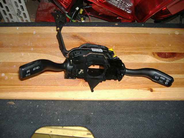 Audi - A6 - Allroad - (2008 -2012) - Wnętrze / Włącznik wycieraczek