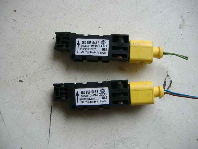 Audi - A3 - 5 drzwi - (2004 - 2008) - Poduszki / Sensory