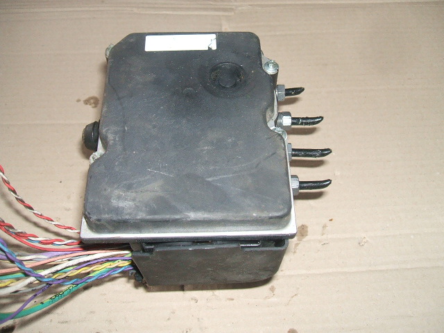 Citroen  - C 4 - Picasso - (2010 - 2013) - Hamulce / Pompa ABS