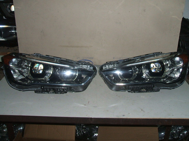 BMW - X1 - (2015-) - Oświetlenie / Lampa przednia prawa