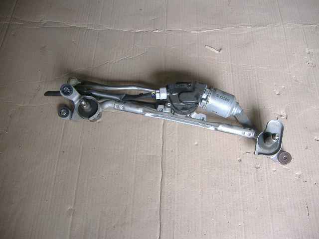 Mazda - 5 - (2005 - 2008) - Osprzęt / Mechanizm wycieraczek