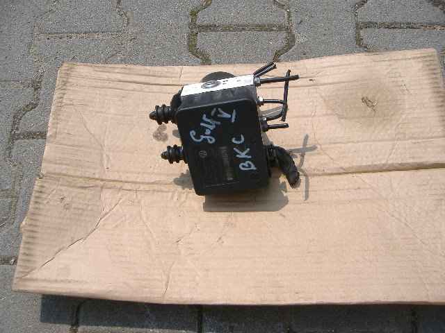 Volkswagen - Jetta - (2005 - 2011) - Hamulce / Pompa ABS