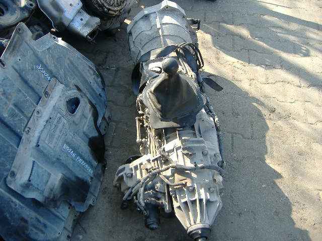 Nissan - Navara - Pick-up - 2 drzwi - (2010-) - Skrzynia / Reduktor przeniesienia napędu